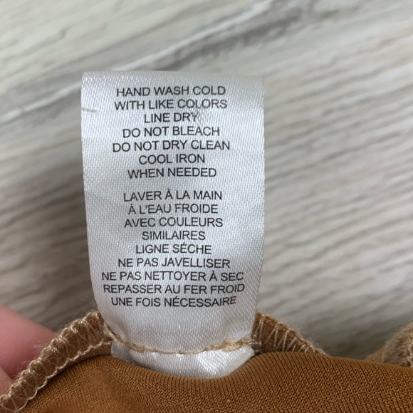 T TAHARI Faux Suede Mini Skirt In Caramel XL - Picture 9 of 9